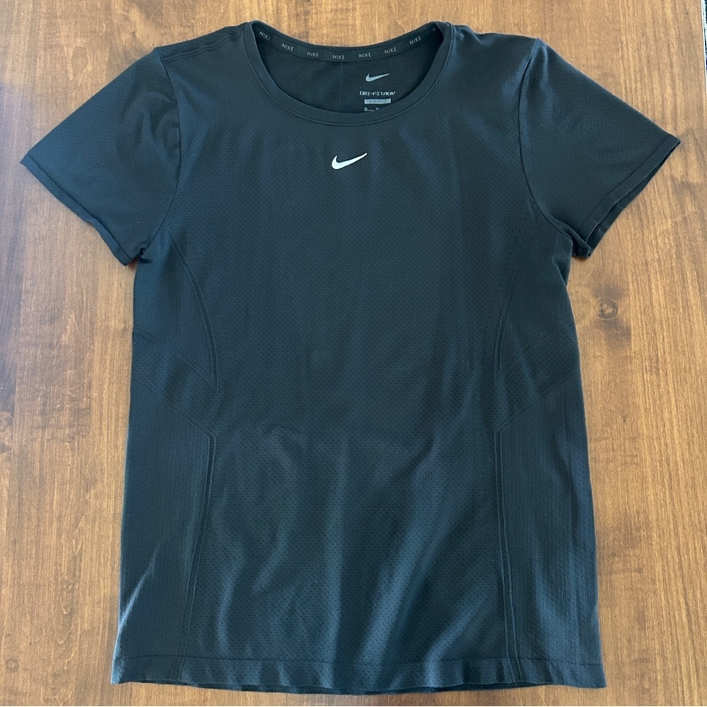 Nike Dri-Fit Women's Black Slim Fit XL Short Sleeve Work-Out Tee